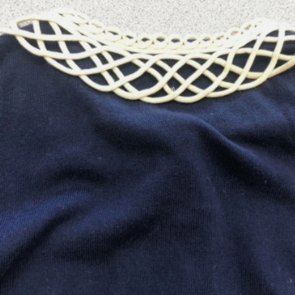 ANTHROPOLOGIE Field of Flower Navy Cardigan - Picture 6 of 6